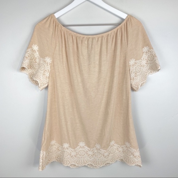 NWT Adrianna Papell Tie Neck Embroidered Top - Picture 2 of 5